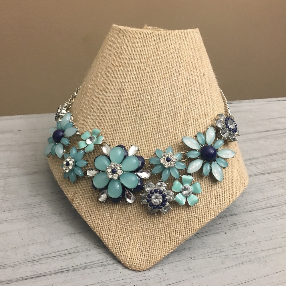 ViVI Central Park Necklace